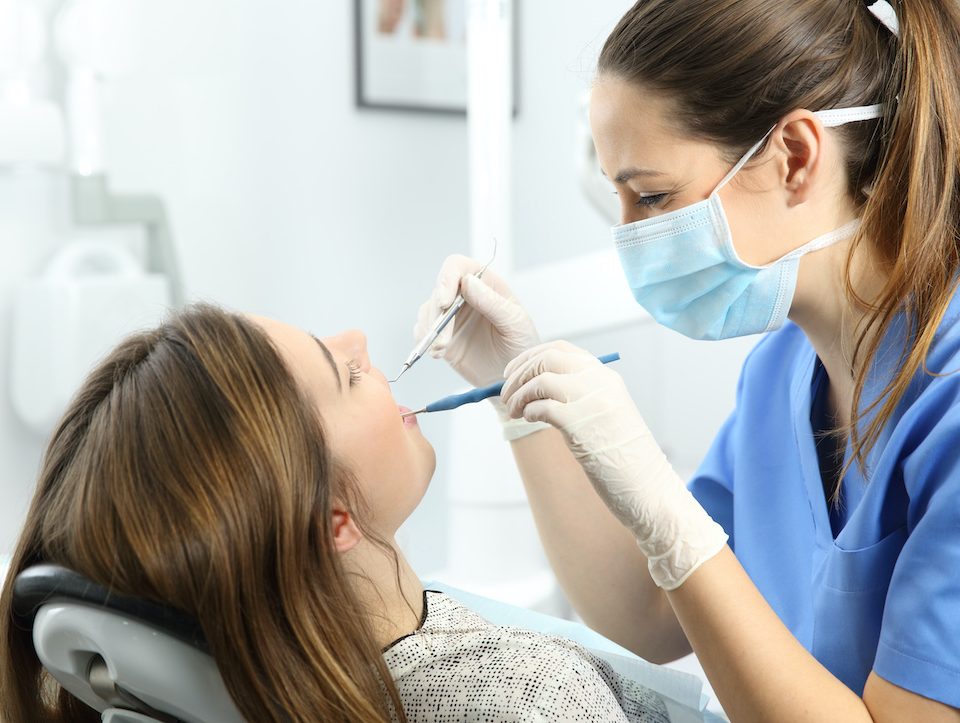 5-reasons-for-a-dental-cleaning-in-the-new-year