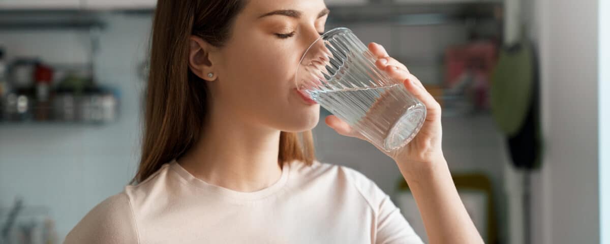 beat-dry-mouth-with-premier-dentistry