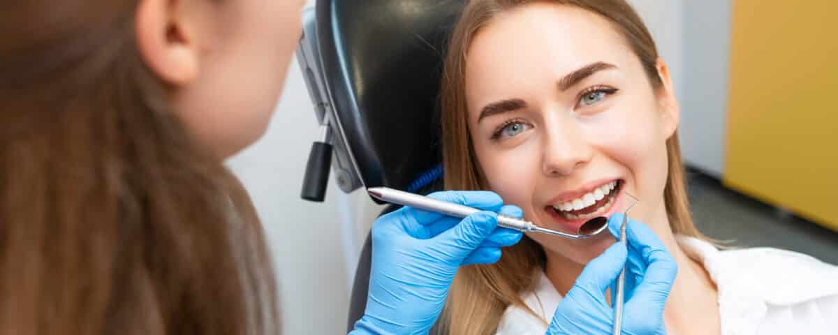 can-you-get-a-cavity-on-your-front-teeth