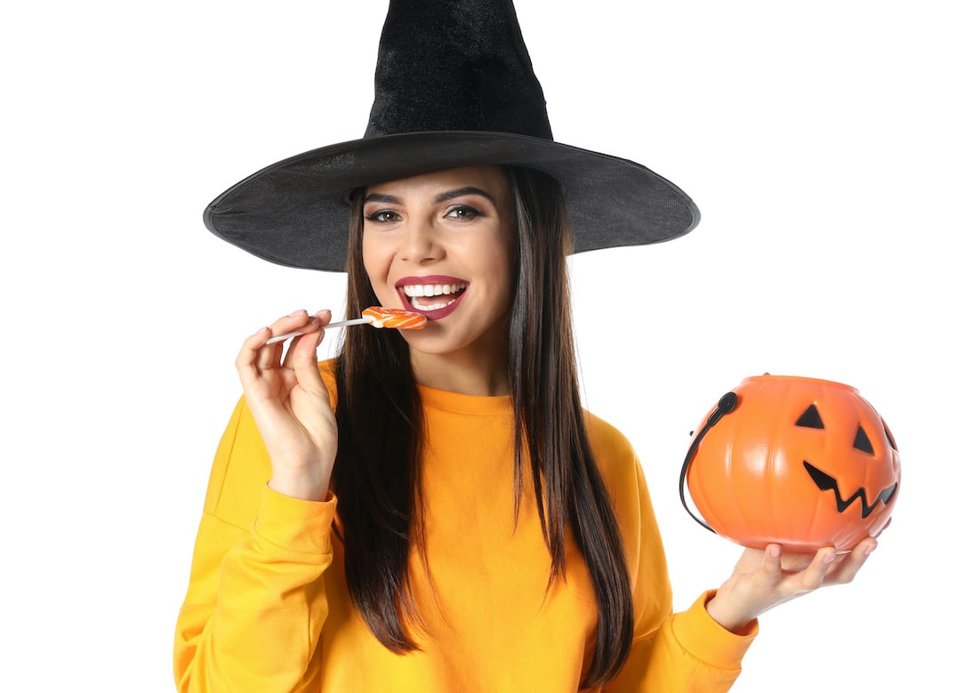 halloween-candy-and-your-teeth-how-to-keep-your-smile-safe-while-trick-or-treating