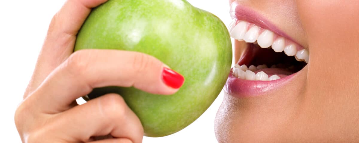 how-diet-and-lifestyle-choices-affect-teeth-staining